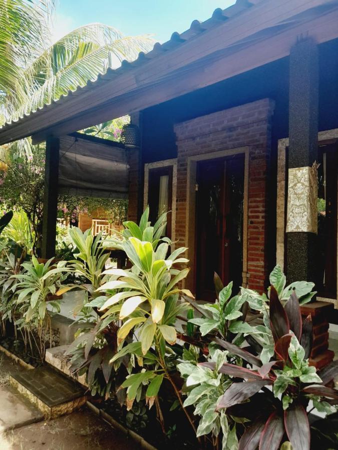 佩母得兰La Paparrucha Bali住宿加早餐旅馆 外观 照片